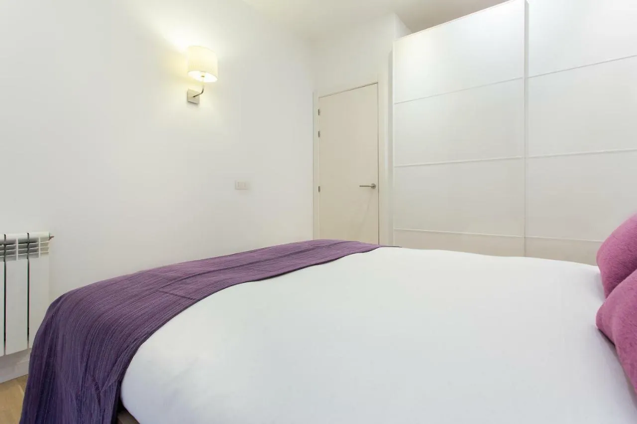 Friendly Rentals Estrella Barcelona 0*,  Spain